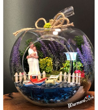 Terrarium in Lavender Garden