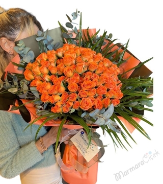 Turuncu Gül Buketi