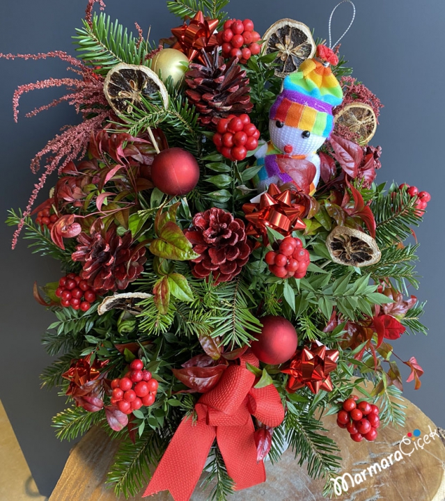 Kokinalı Yılbaşı Ağacı