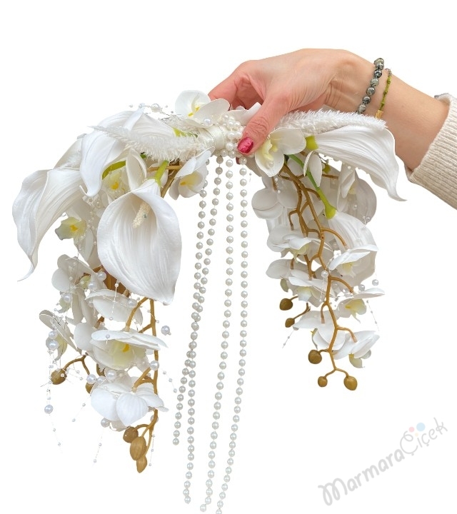 Zarif Yapay Gelin Buketi 